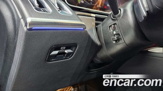 Mercedes-Benz S-Class 2023 — ფოტო 17/20