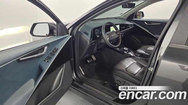 Kia Niro 2023 — Şəkil 10/20