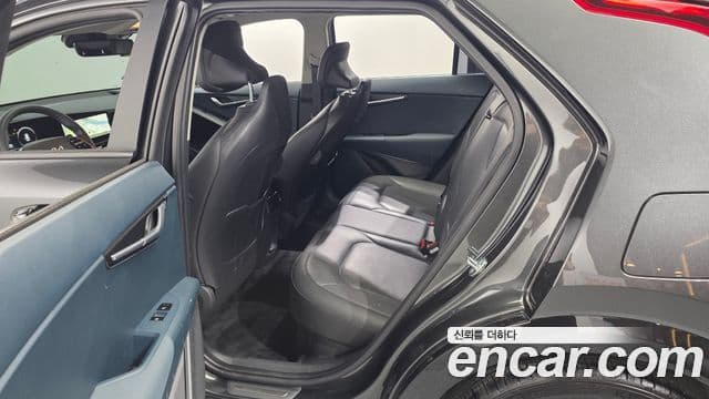 Kia Niro 2023 — Şəkil 11/20