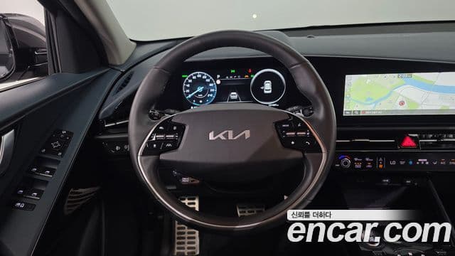 Kia Niro 2023 — Şəkil 14/20