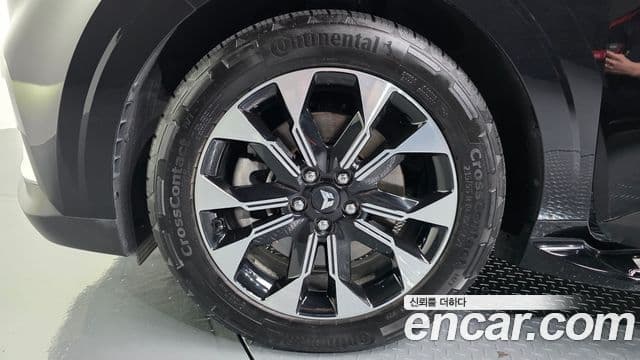 Kia Carnival 2021 — ფოტო 4/20