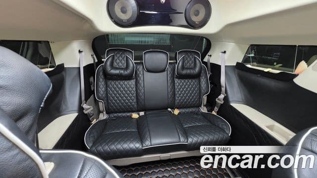 Kia Carnival 2021 — ფოტო 11/20