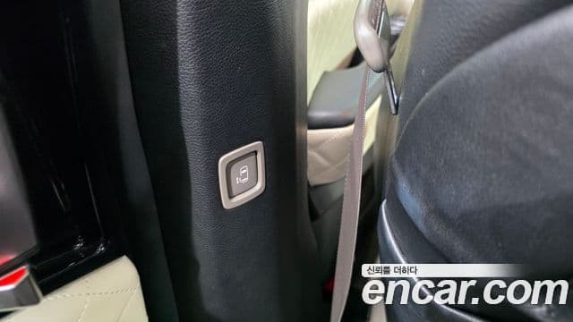 Kia Carnival 2021 — Şəkil 40/40