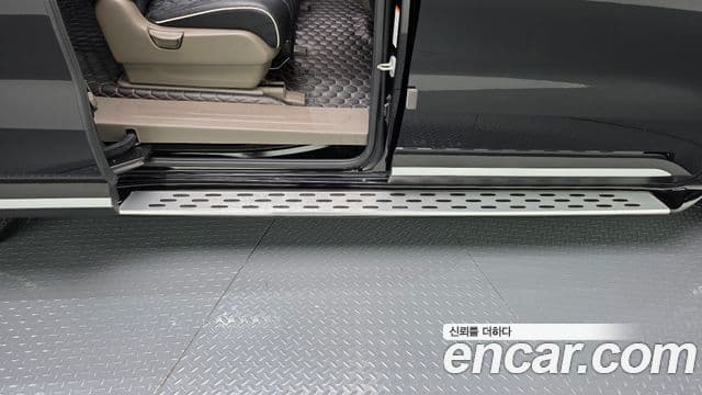Kia Carnival 2021 — Şəkil 15/40