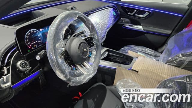 Mercedes-Benz E-Class 2025 — ფოტო 14/20