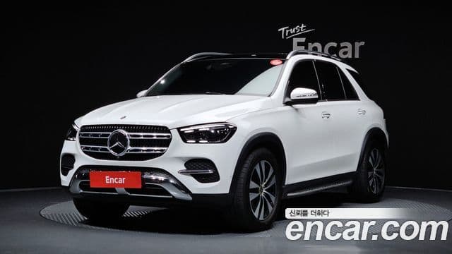 Mercedes-Benz GLE-Class 2025 — Photo 24/37
