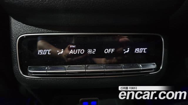 Mercedes-Benz GLE-Class 2025 — Photo 2/37