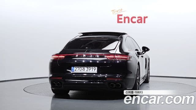 Porsche Panamera 2020 — Photo 7/34