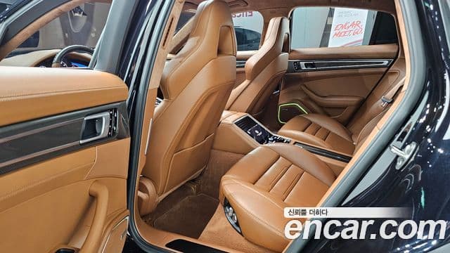 Porsche Panamera 2020 — Photo 8/34