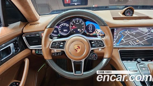Porsche Panamera 2020 — Photo 15/34