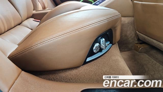 Porsche Panamera 2020 — Photo 10/34