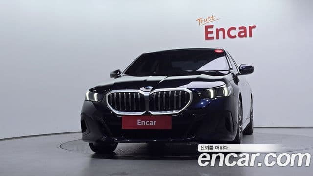 BMW 5 Series 2023 — фото 3 из 20