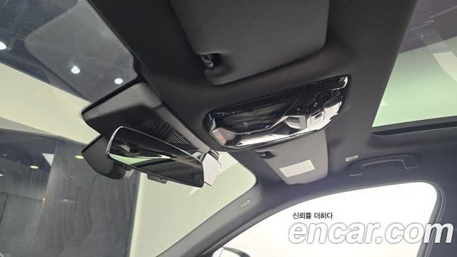 BMW 5 Series 2023 — фото 20 из 20