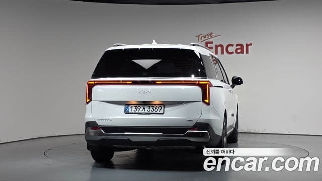 Kia Carnival 2024 — ფოტო 4/20