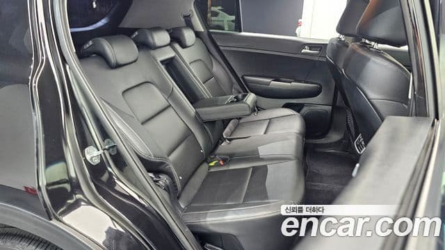 Kia Sportage The Bold 2021 — ფოტო 11/20