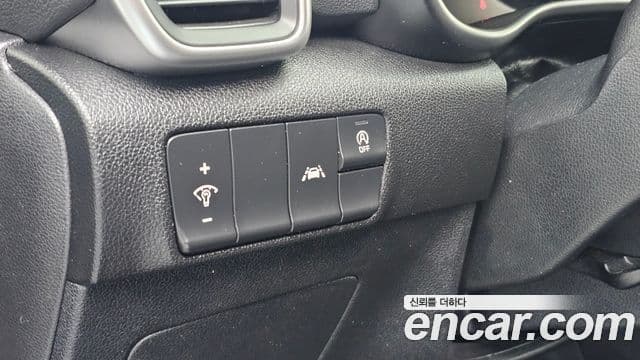 Kia Sportage The Bold 2021 — ფოტო 15/20
