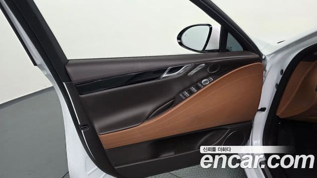 Genesis G80 2023 — Şəkil 27/35