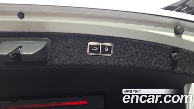 Genesis G80 2023 — Şəkil 29/35