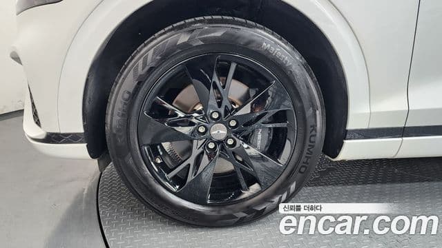 Genesis GV70 2022 — ფოტო 5/20