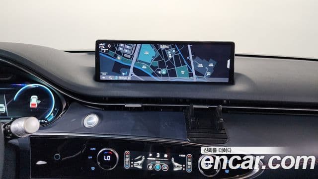 Genesis GV70 2022 — ფოტო 12/20