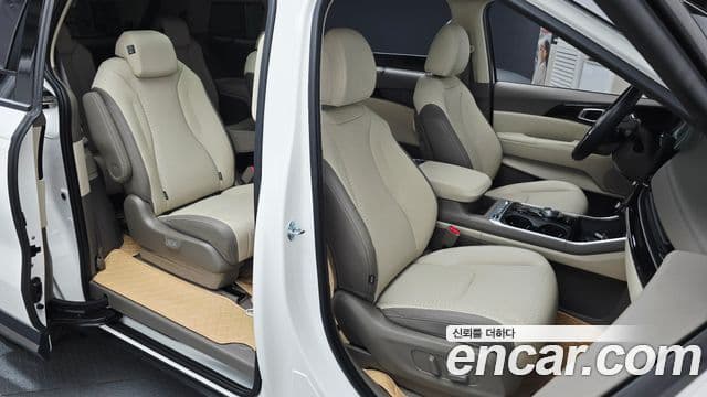 Kia Carnival 2025 — Şəkil 12/20