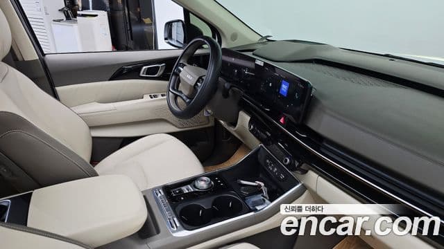 Kia Carnival 2025 — Şəkil 19/20