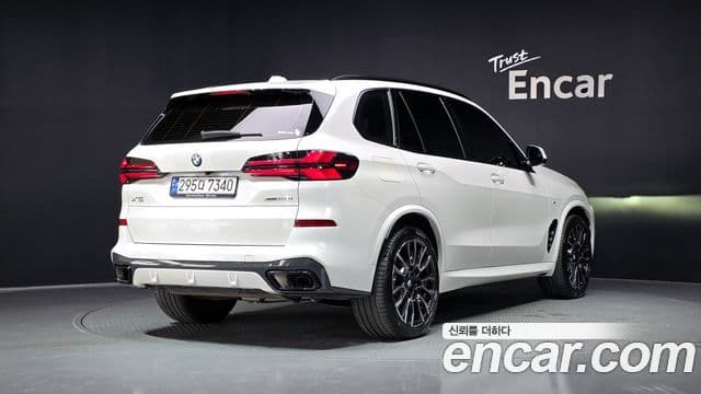 BMW X5 2023 — Фото 2/20