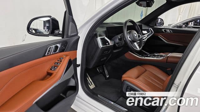 BMW X5 2023 — Фото 10/20