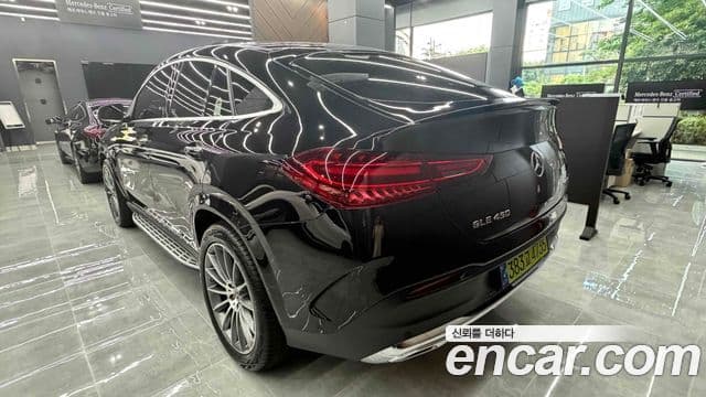Mercedes-Benz GLE-Class 2025 — Фото 4/20