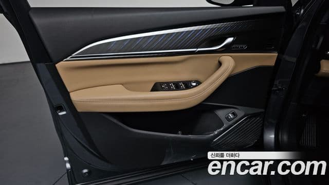 Renault Samsung Grand Koleos 2025 — Photo 31/39