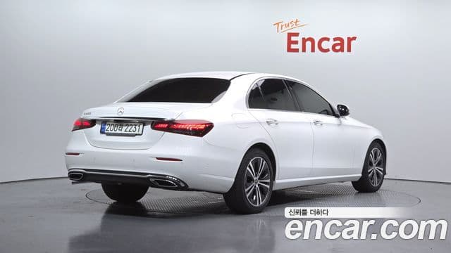 Mercedes-Benz E-Class 2021 — Şəkil 2/20