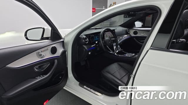 Mercedes-Benz E-Class 2021 — Şəkil 10/20