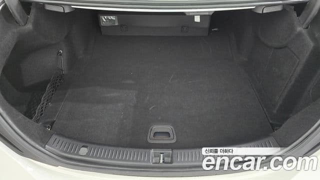 Mercedes-Benz E-Class 2021 — Şəkil 17/20