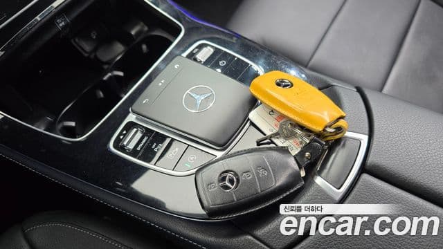 Mercedes-Benz E-Class 2021 — Şəkil 18/20