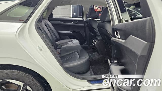 Kia K5 2024 — ფოტო 12/20
