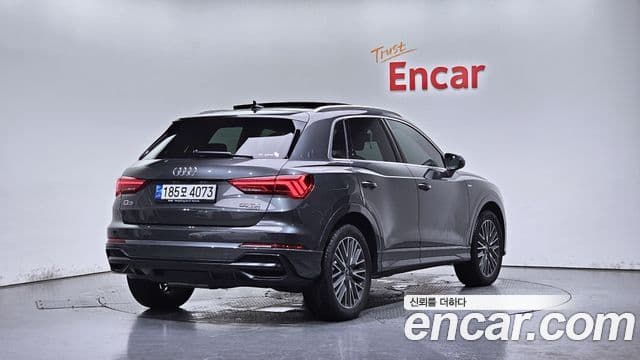 Audi Q3 2022 — ფოტო 2/20