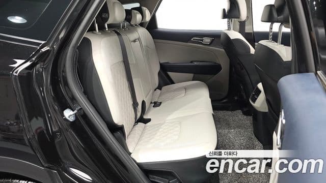 Kia Sportage 2023 — Фото 12/20