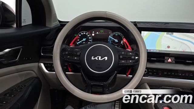 Kia Sportage 2023 — Фото 13/20