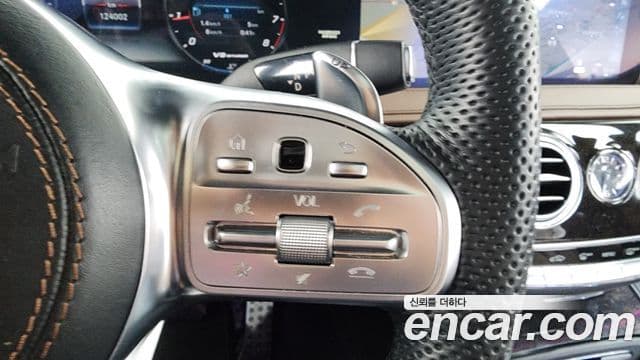 Mercedes-Benz S-Class 2018 — Şəkil 17/20