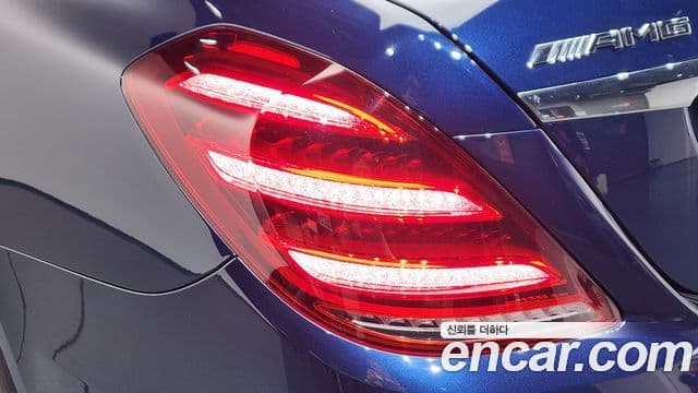 Mercedes-Benz S-Class 2018 — Photo 2/38
