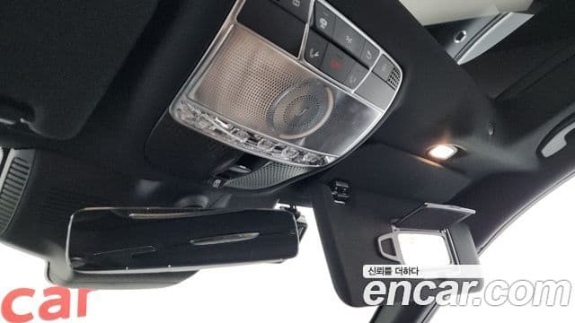 Mercedes-Benz S-Class 2018 — Photo 9/38