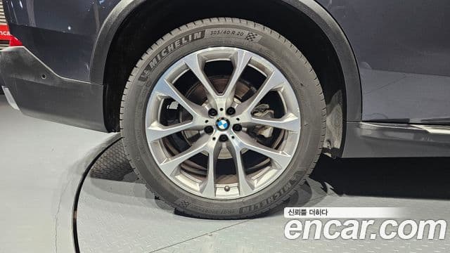 BMW X5 2019 — ფოტო 5/20