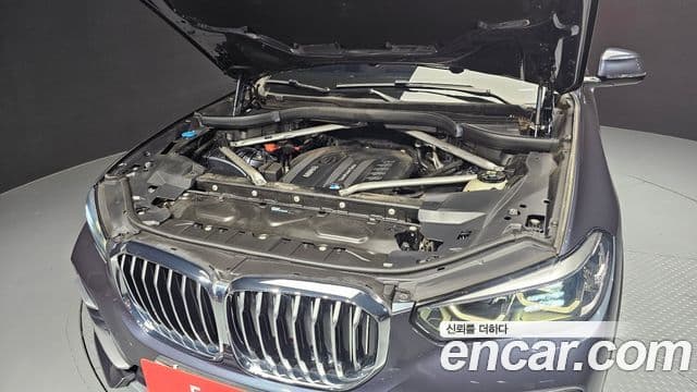 BMW X5 2019 — ფოტო 6/20