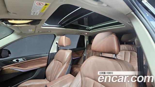 BMW X5 2019 — ფოტო 18/20