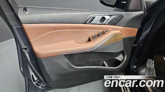 BMW X5 2019 — ფოტო 15/39