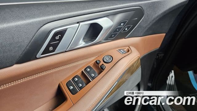BMW X5 2019 — ფოტო 34/39