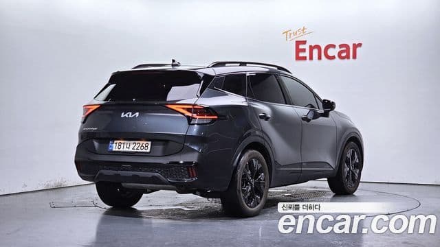 Kia Sportage 2023 — ფოტო 2/20