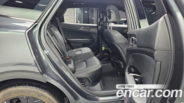 Kia Sportage 2023 — ფოტო 12/20