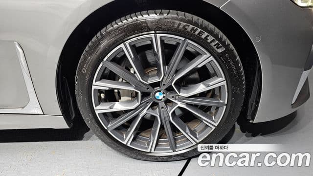 BMW 7 Series 2020 — ფოტო 31/31
