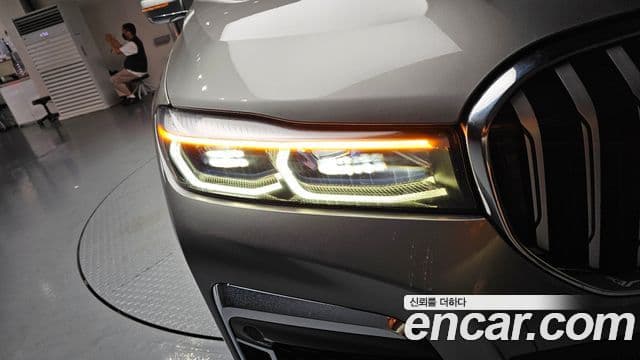 BMW 7 Series 2020 — ფოტო 10/31